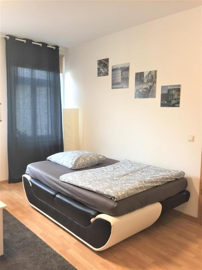 Ferienwohnung Leutzsch Am Leipziger Auenwald Екстериор снимка