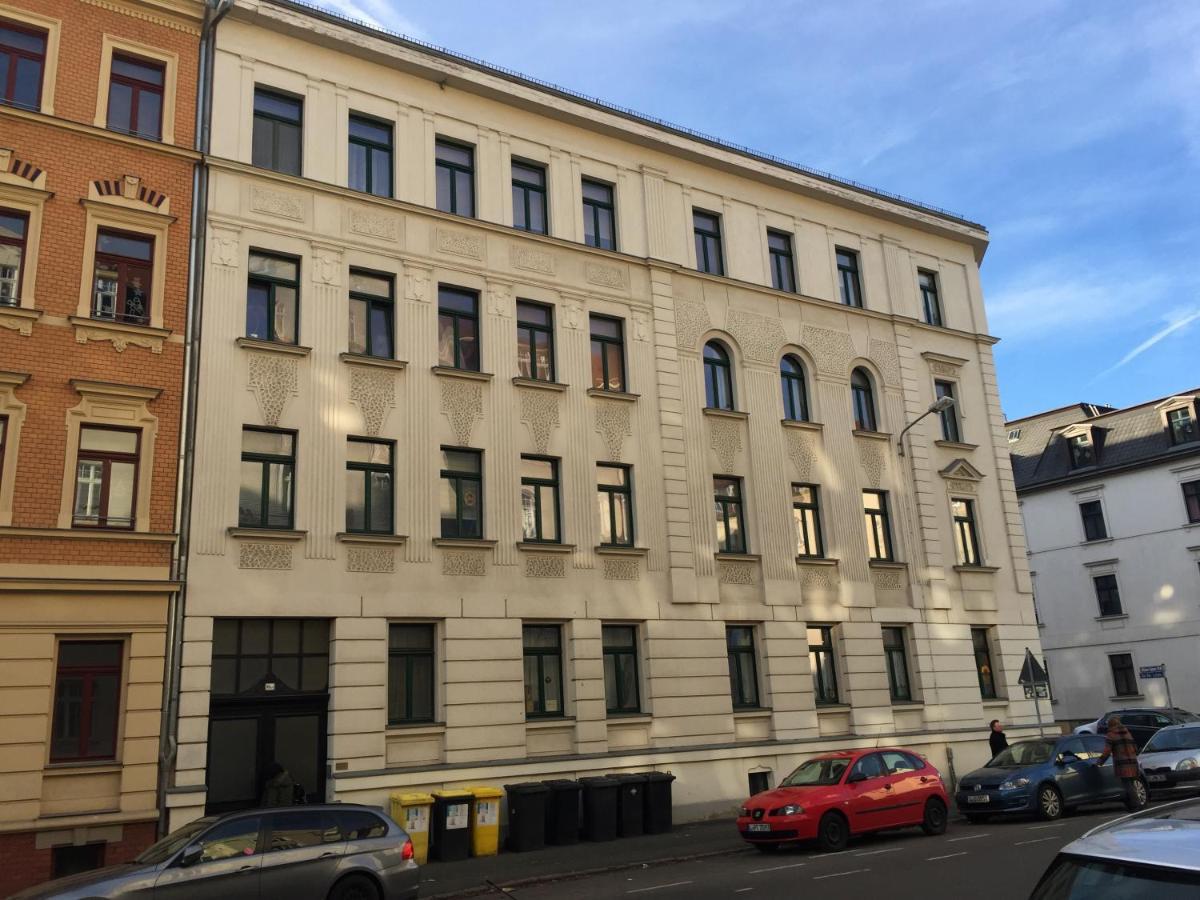 Ferienwohnung Leutzsch Am Leipziger Auenwald Екстериор снимка