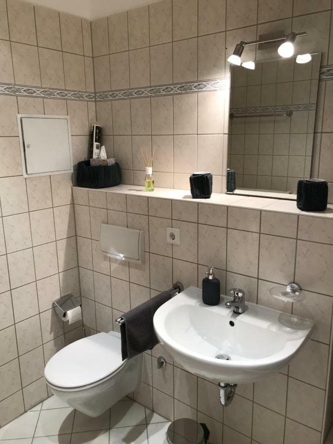 Ferienwohnung Leutzsch Am Leipziger Auenwald Екстериор снимка