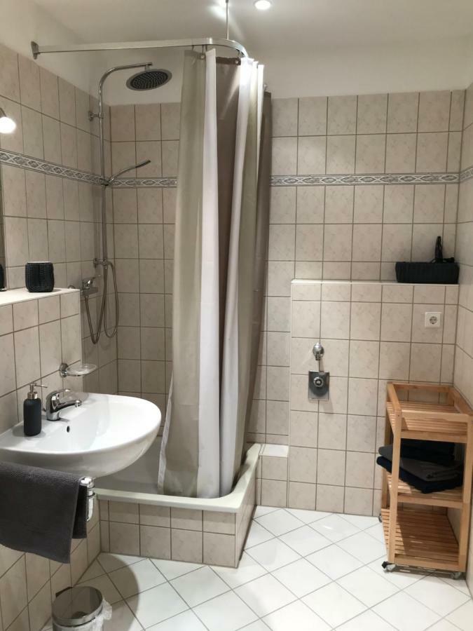 Ferienwohnung Leutzsch Am Leipziger Auenwald Екстериор снимка